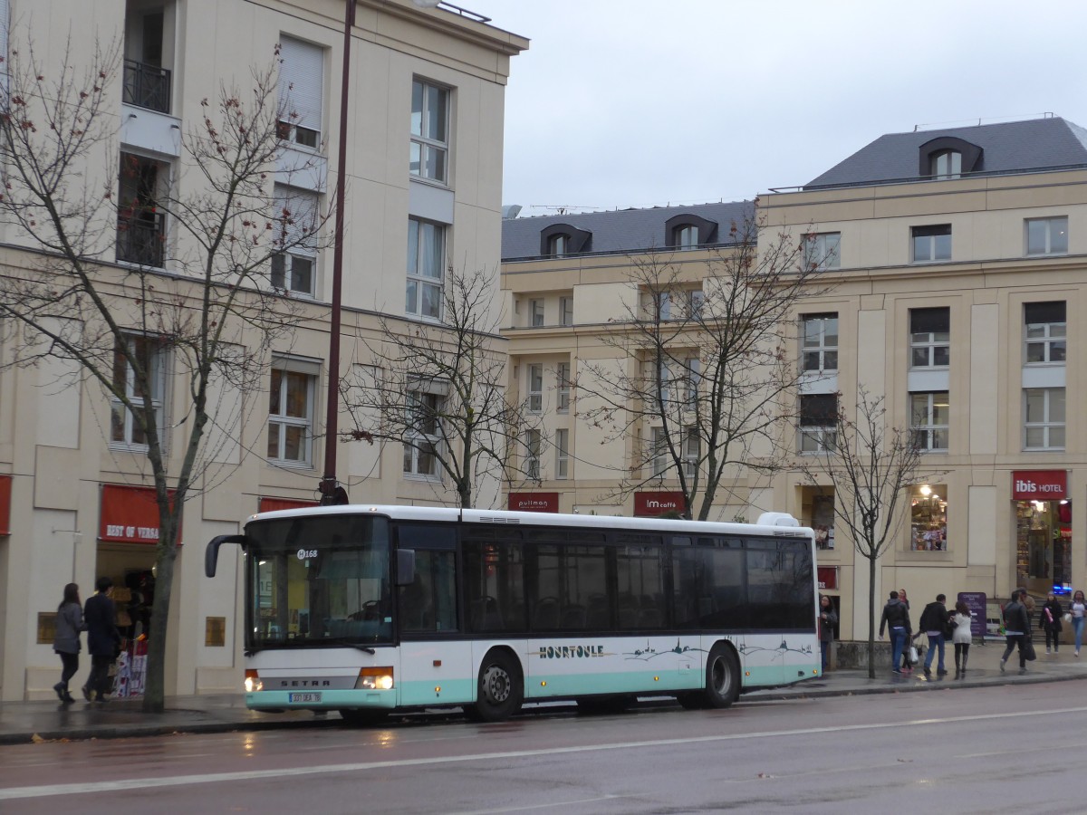 (167'236) - Hourtoule, Pleasure - Nr. H168/337 DEA 78 - Setra am 17. November 2015 in Versailles, Gare Rive Gauche