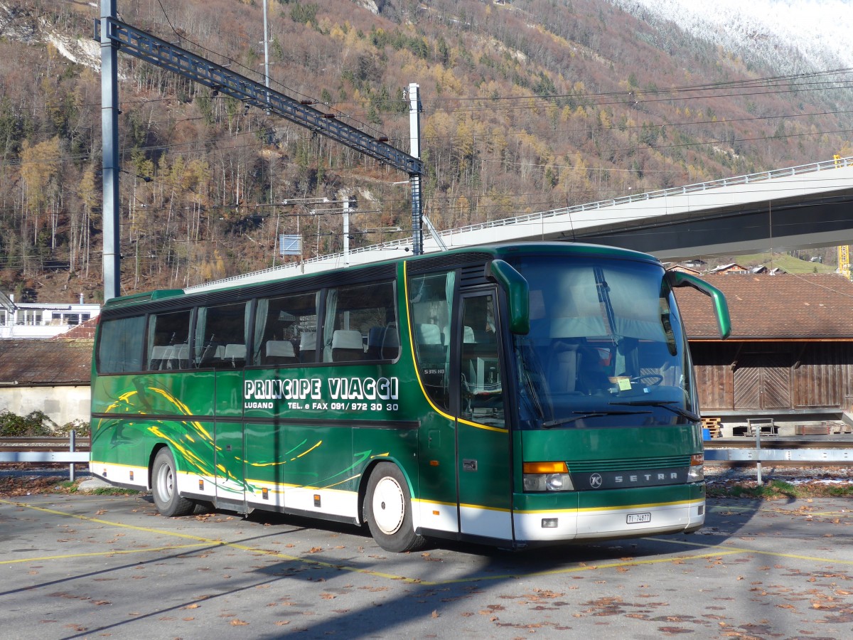 (167'485) - Principe Viaggi, Lugano - TI 74'877 - Setra am 23. November 2015 beim Bahnhof Interlaken Ost