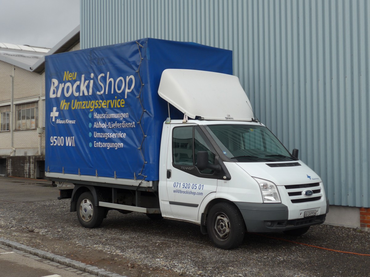 (167'504) - BrockiShop, Wil - SG 249'914 - Ford am 25. November 2015 in Wil, BrockiShop