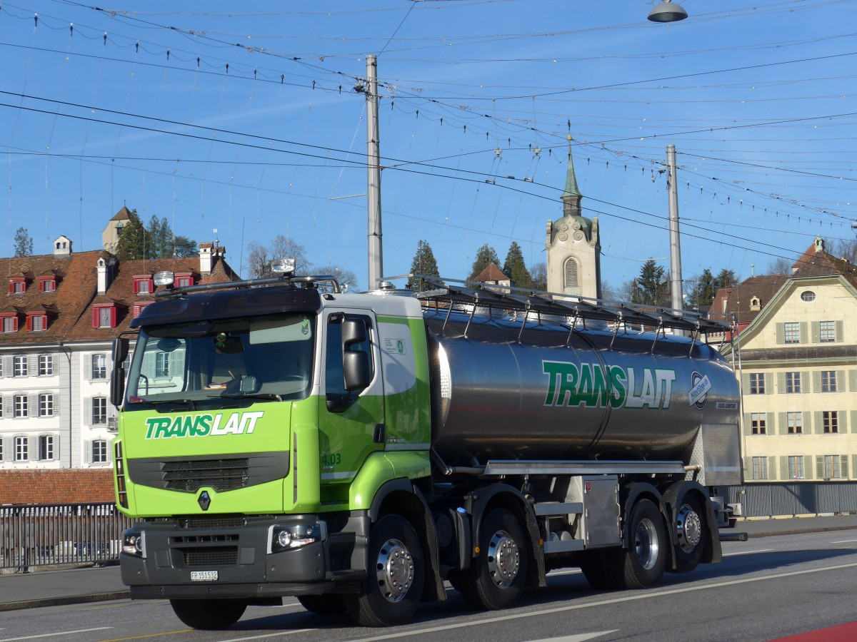 (167'937) - Translait - Nr. 4.03/FR 151'532 - Renault am 25. Dezember 2015 in Luzern, Bahnhofbrcke