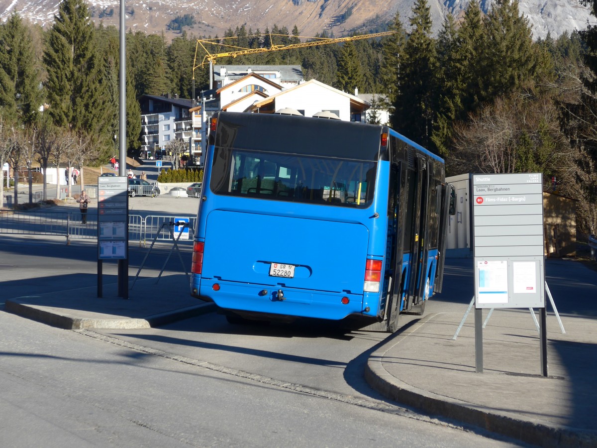 (167'962) - Stuppan, Flims - GR 52'280 - Neoplan (ex Demarmels, Salouf; ex Ming, Sils-Maria) am 26. Dezember 2015 in Laax, Bergbahnen