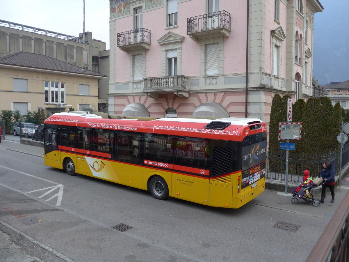 (168'684) - Chiesa, Riazzino - Nr. CB1/TI 72'273 - Volvo (ex AutoPostale Ticino) am 6. Februar 2016 im Bellinzona, Fermata provvisoria