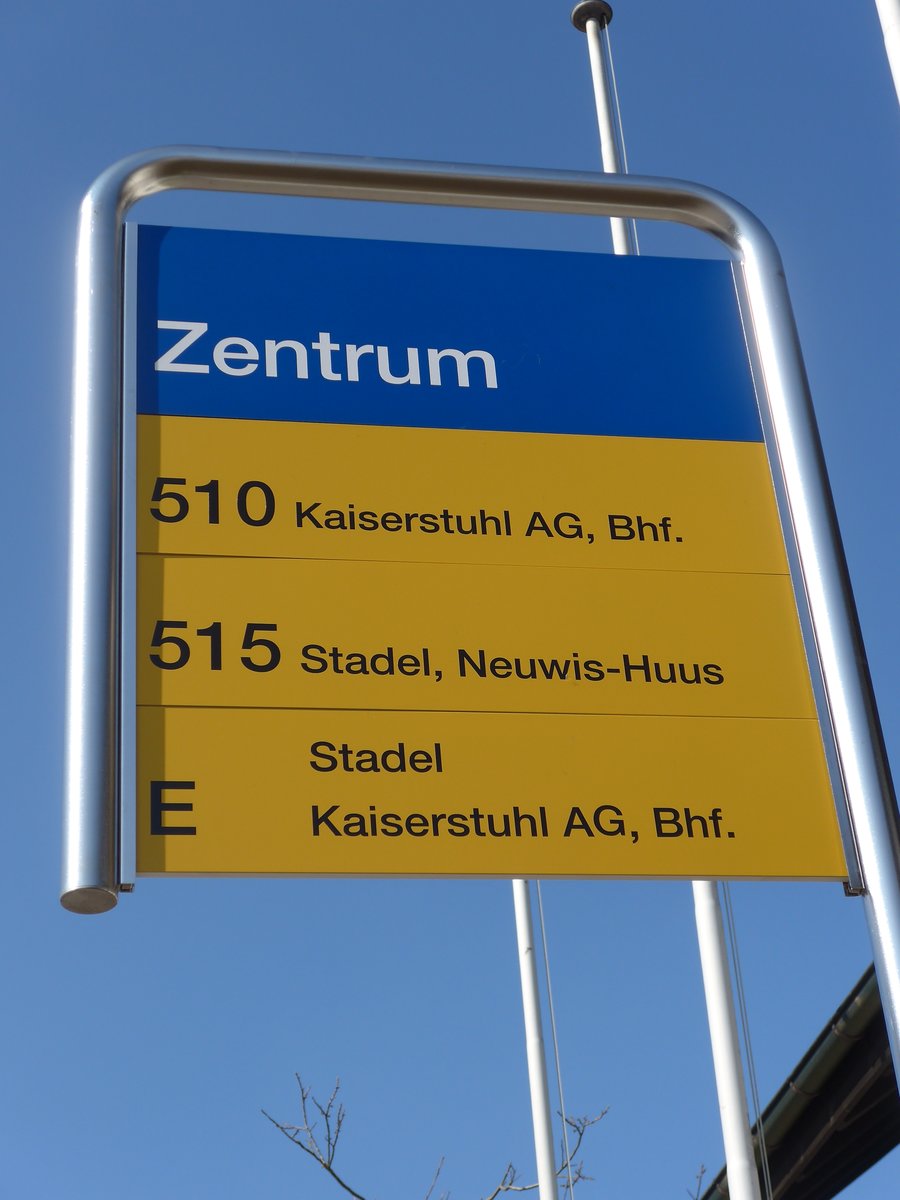 (169'330) - PostAuto-Haltestelle - Stadel, Zentrum - am 19. Mrz 2016