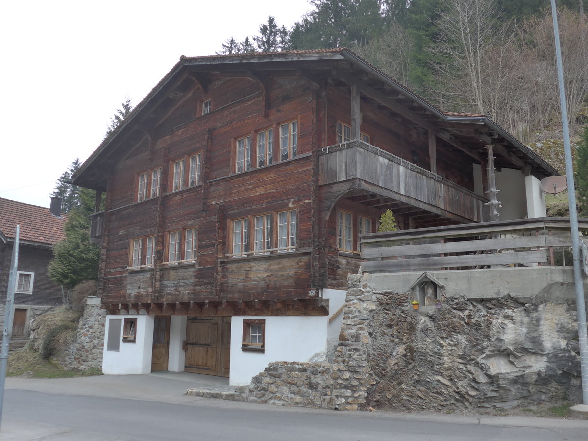 (169'444) - Altes Haus am 25. Mrz 2016 in Bristen