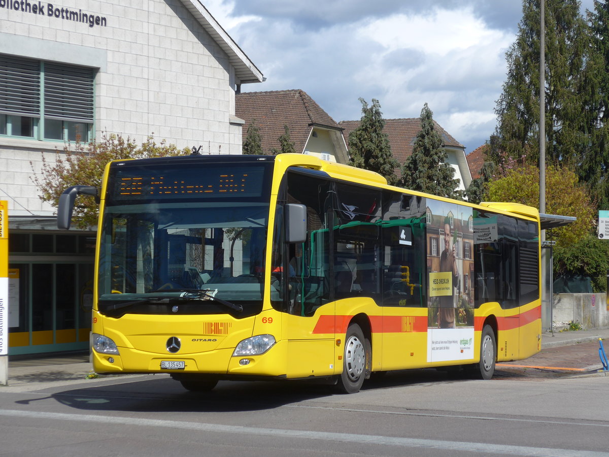 (170'120) - BLT Oberwil - Nr. 69/BL 135'457 - Mercedes am 16. April 2016 in Bottmingen, Schloss