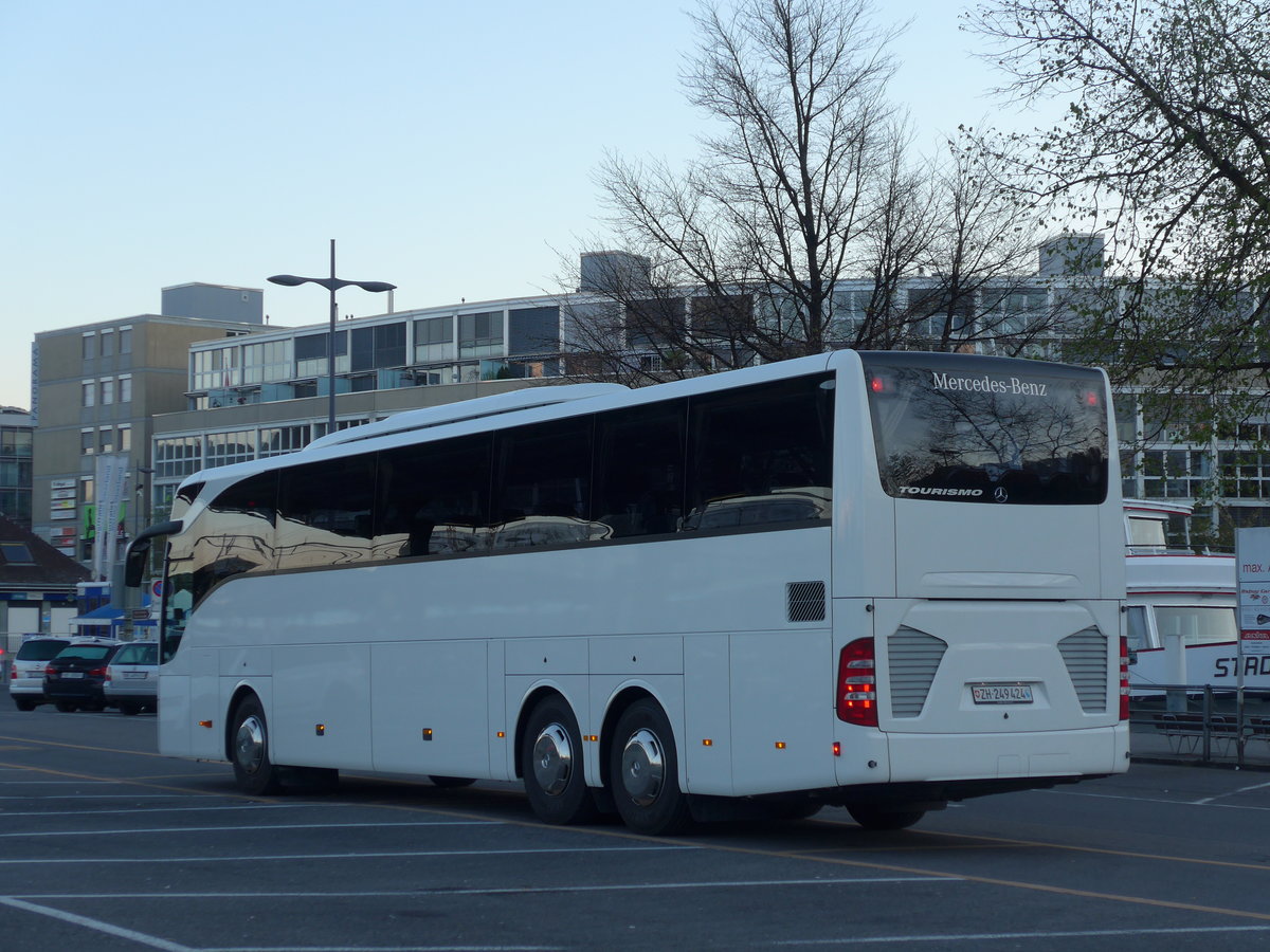 (170'244) - EvoBus, Kloten - ZH 249'424 - Mercedes am 29. April 2016 in Thun, CarTerminal