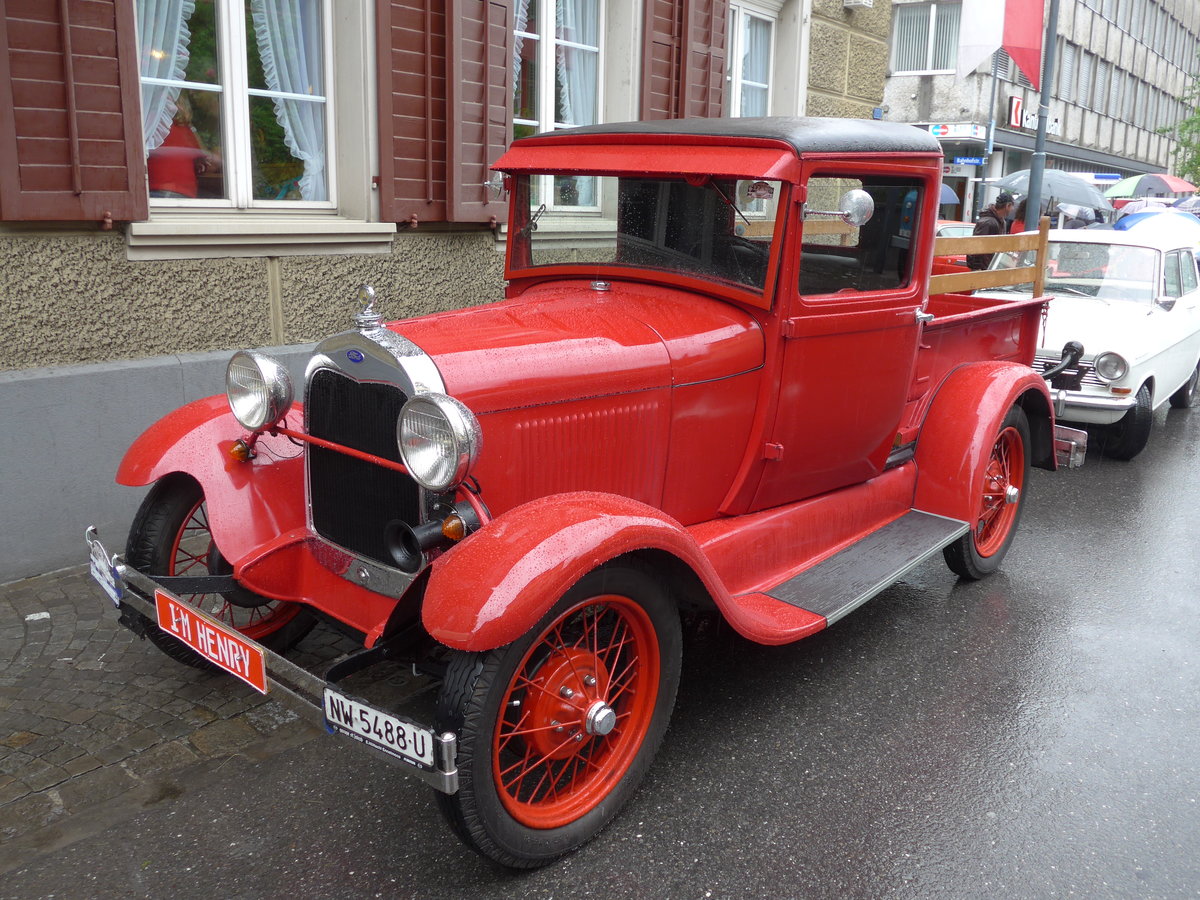 (170'580) - Ford - NW 5488 U - am 14. Mai 2016 in Sarnen, OiO