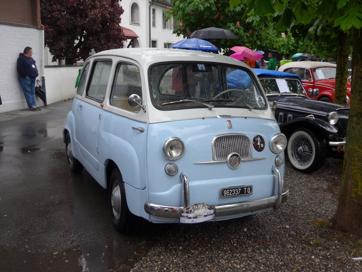 (170'592) - Fiat - 962'337 TO - am 14. Mai 2016 in Sarnen, OiO