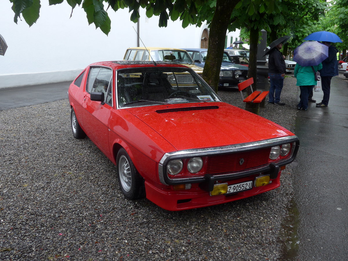(170'664) - Renault - SZ 90'552 U - am 14. Mai 2016 in Sarnen, OiO