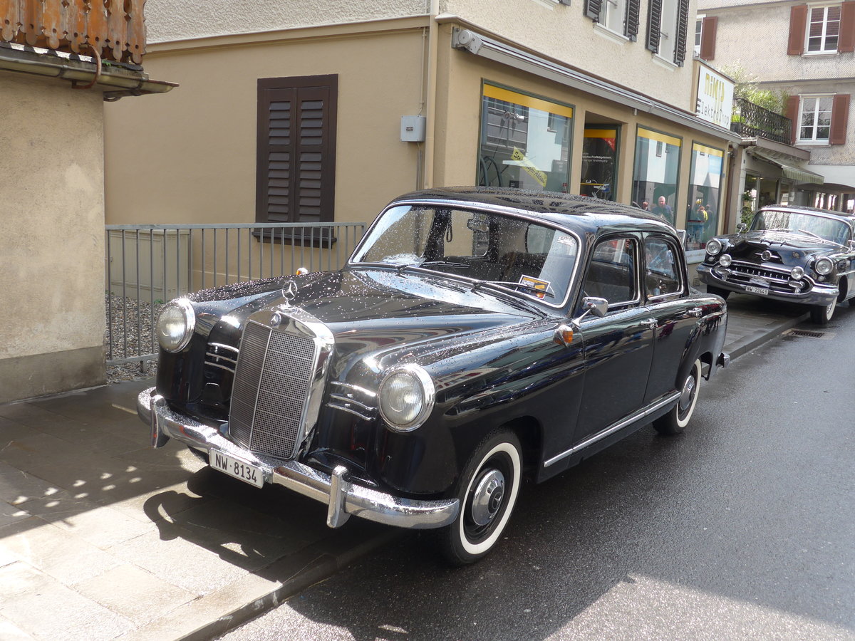 (170'787) - Mercedes - NW 8134 - am 14. Mai 2016 in Sarnen, OiO