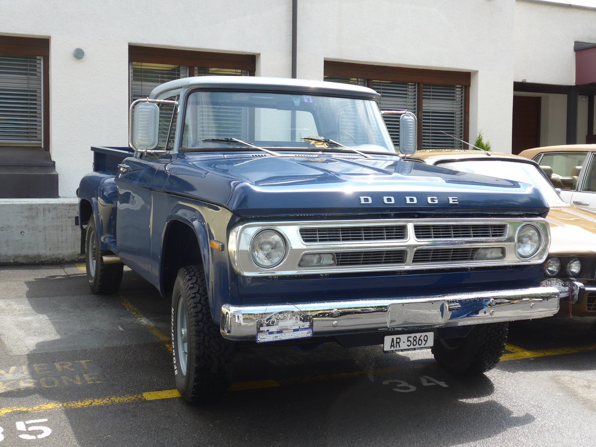 (170'804) - Dodge - AR 5869 - am 14. Mai 2016 in Sarnen, OiO