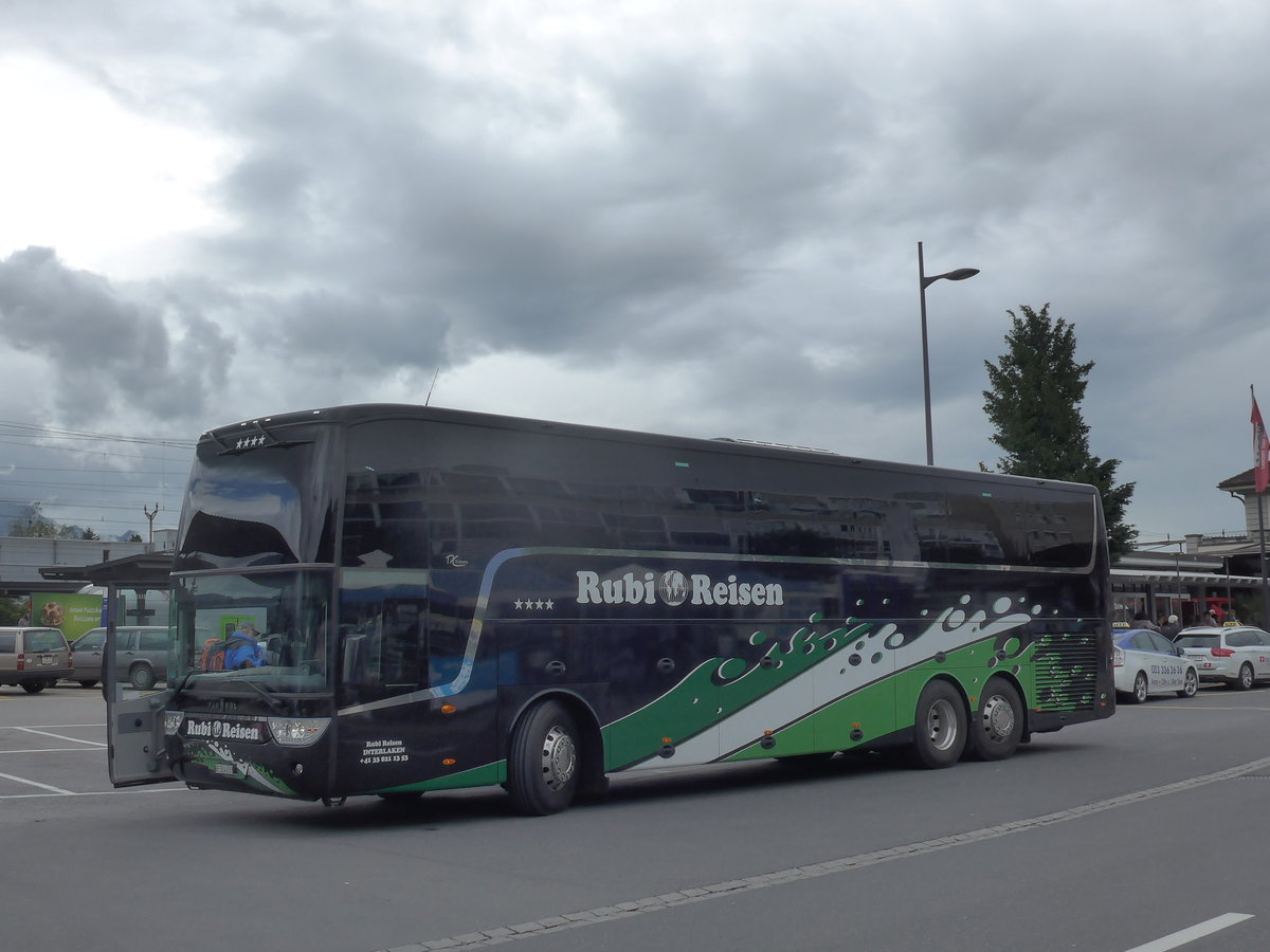 (171'671) - Rubi, Interlaken - BE 524'633 - Van Hool am 11. Juni 2016 beim Bahnhof Thun