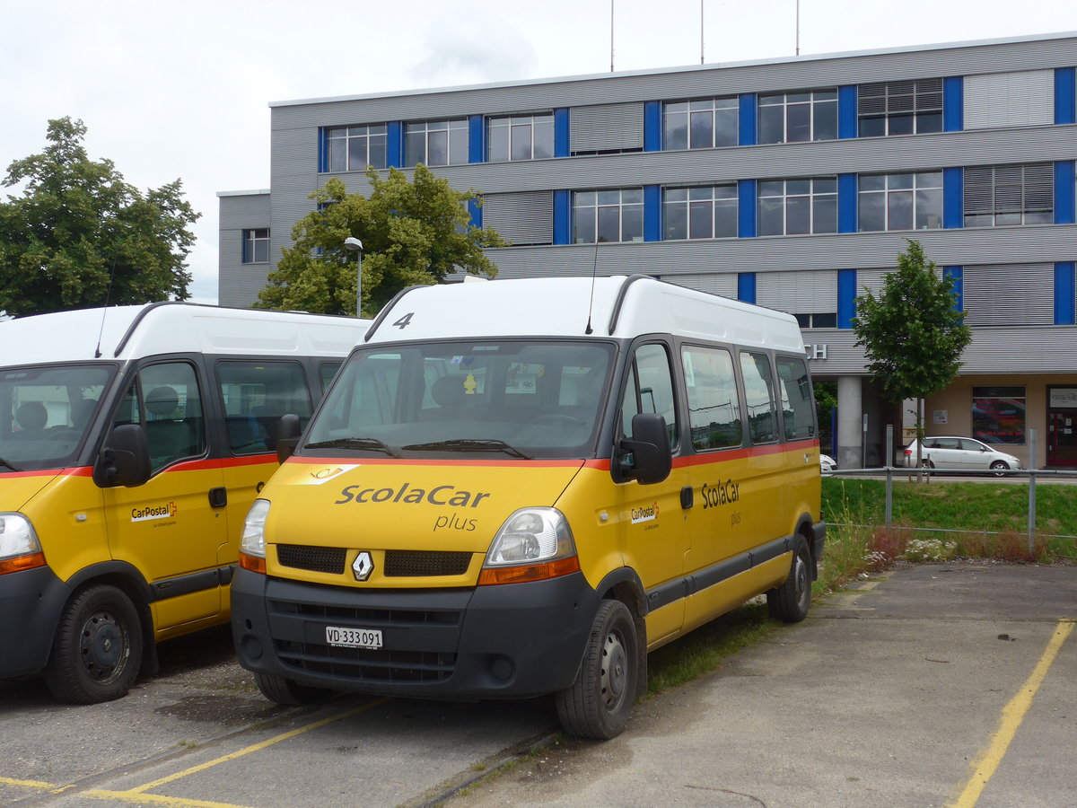 (172'159) - CarPostal Ouest - VD 333'091 - Renault am 25. Juni 2016 in Yverdon, Garage