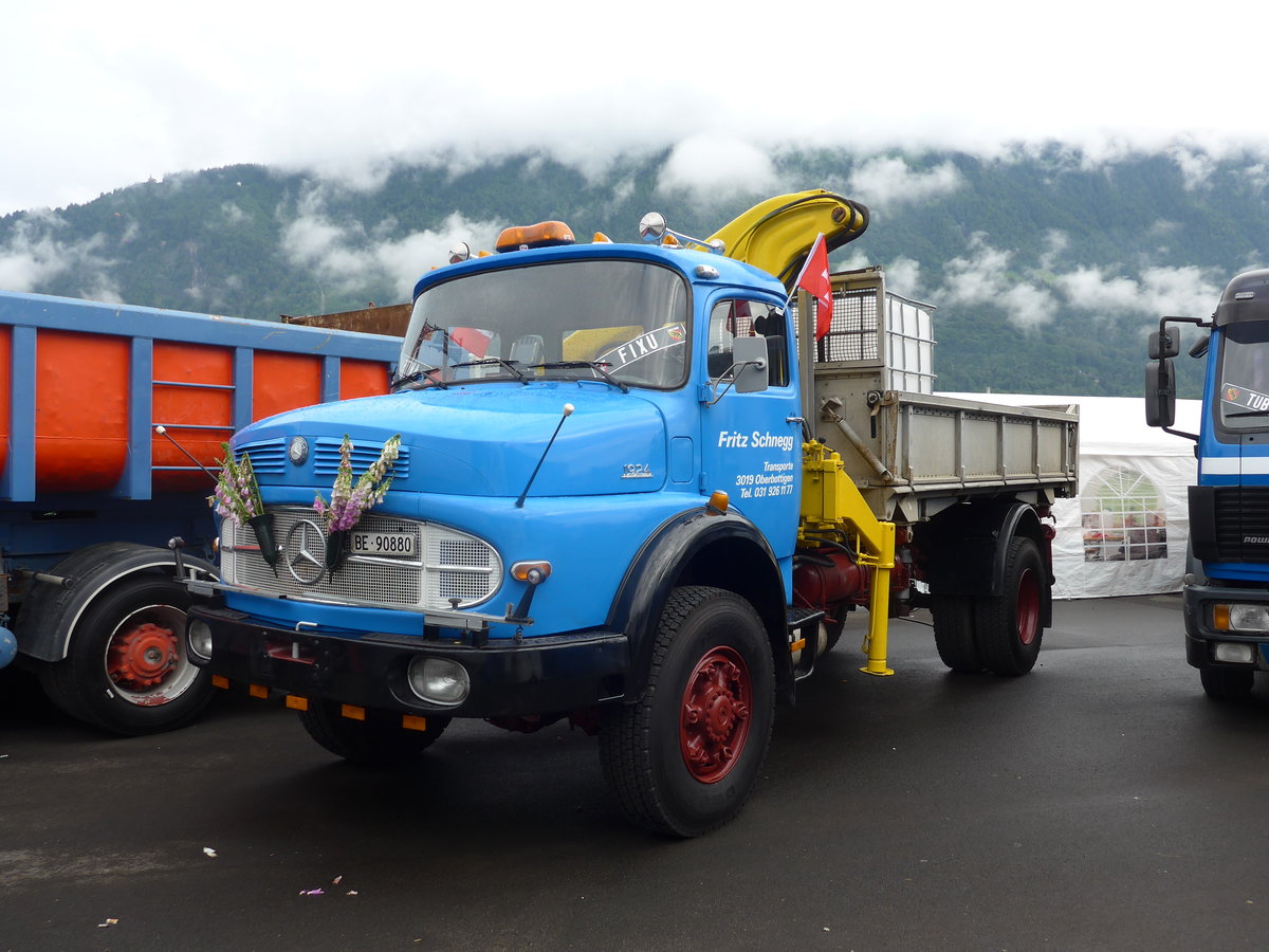 (172'233) - Schnegg, Oberbottigen - Nr. 5/BE 90'880 - Mercedes am 26. Juni 2016 in Interlaken, Flugplatz