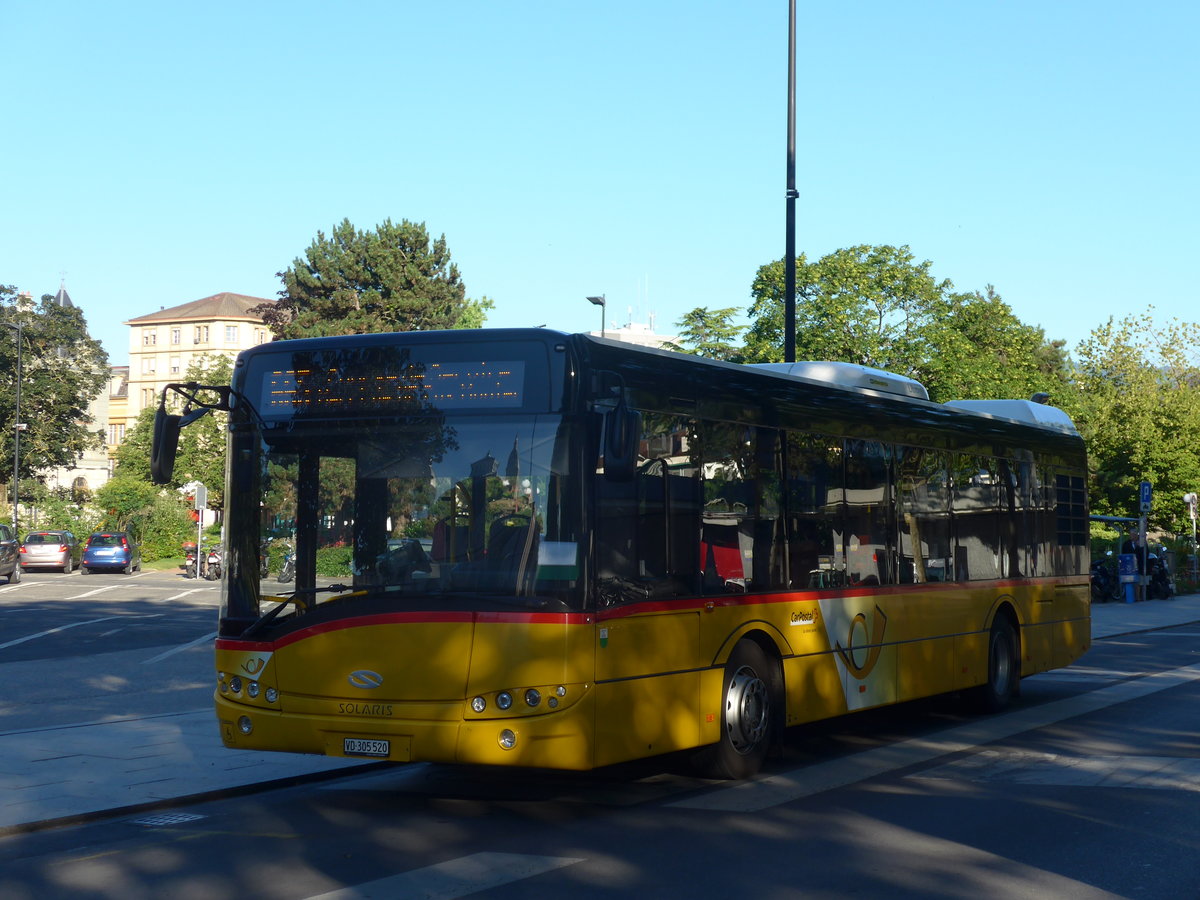 (173'115) - CarPostal Ouest - VD 305'520 - Solaris am 18. Juli 2016 beim Bahnhof Yverdon