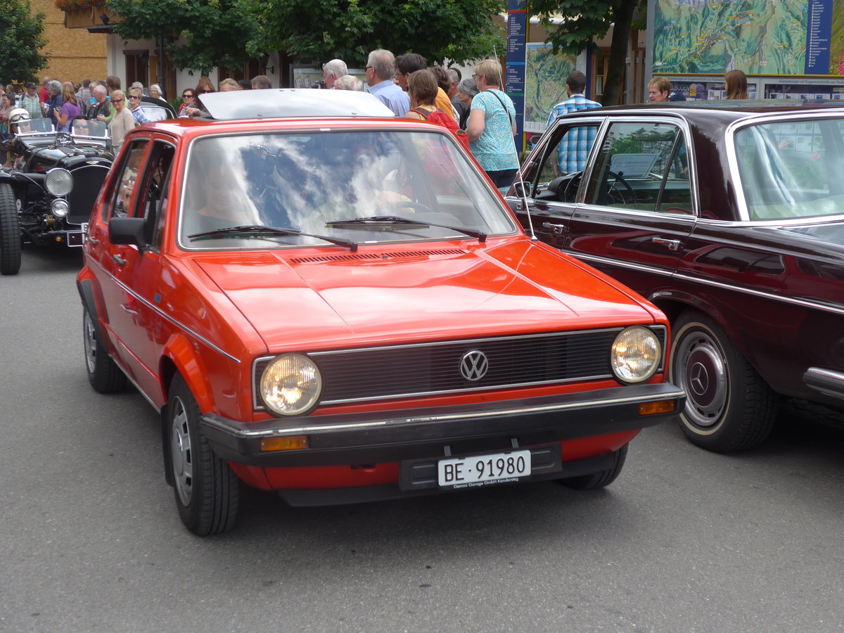 (173'462) - VW-Golf - BE 91'980 - am 31. Juli 2016 in Adelboden, Dorfstrasse