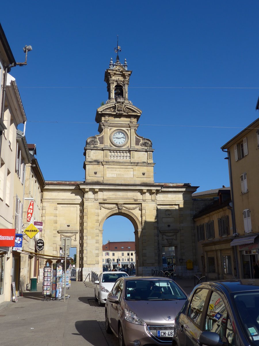 (173'552) - Stadttor am 1. August 2016 in Pontarlier
