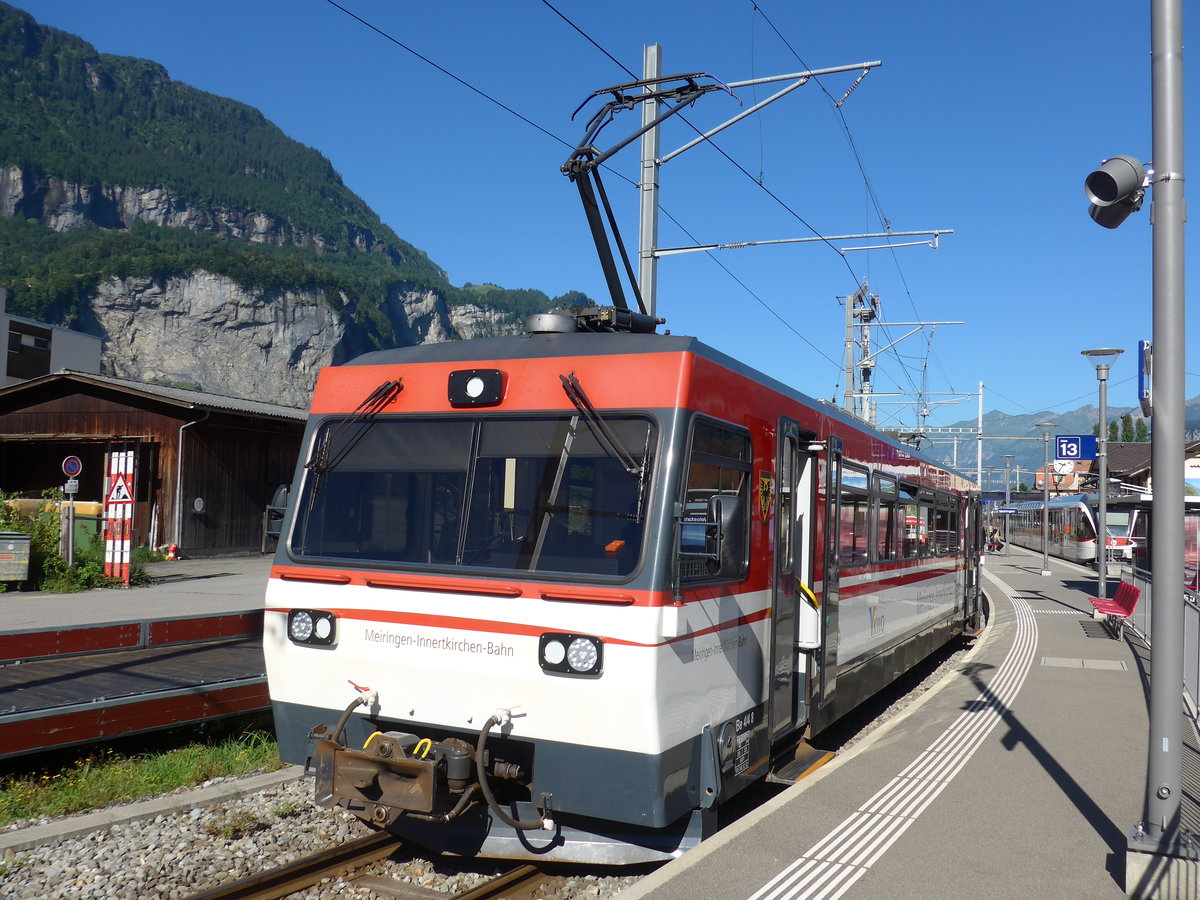 (173'715) - MIB-Triebwagen - Nr. 8 - am 8. August 2016 im Bahnhof Meiringen