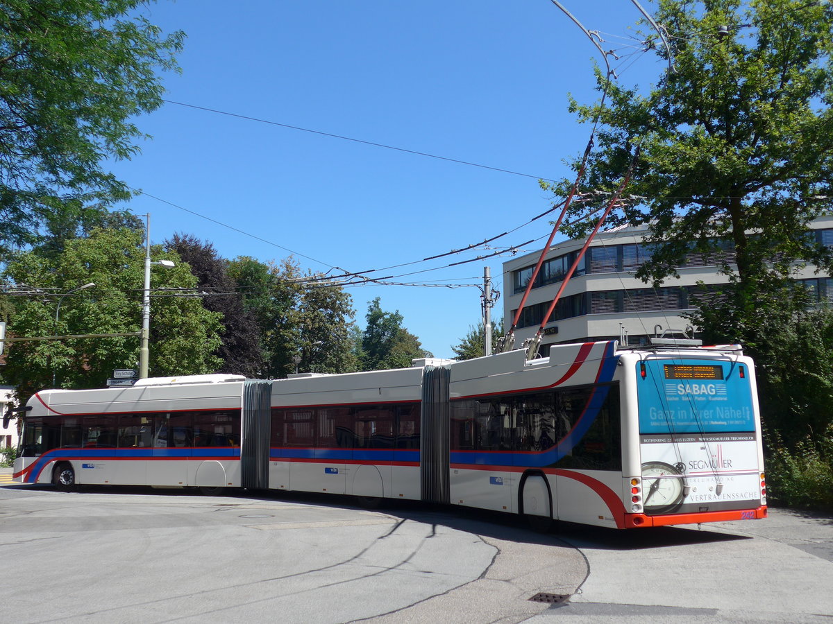 (173'748) - VBL Luzern - Nr. 242 - Hess/Hess Doppelgelenktrolleybus am 8. August 2016 in Luzern, Maihof