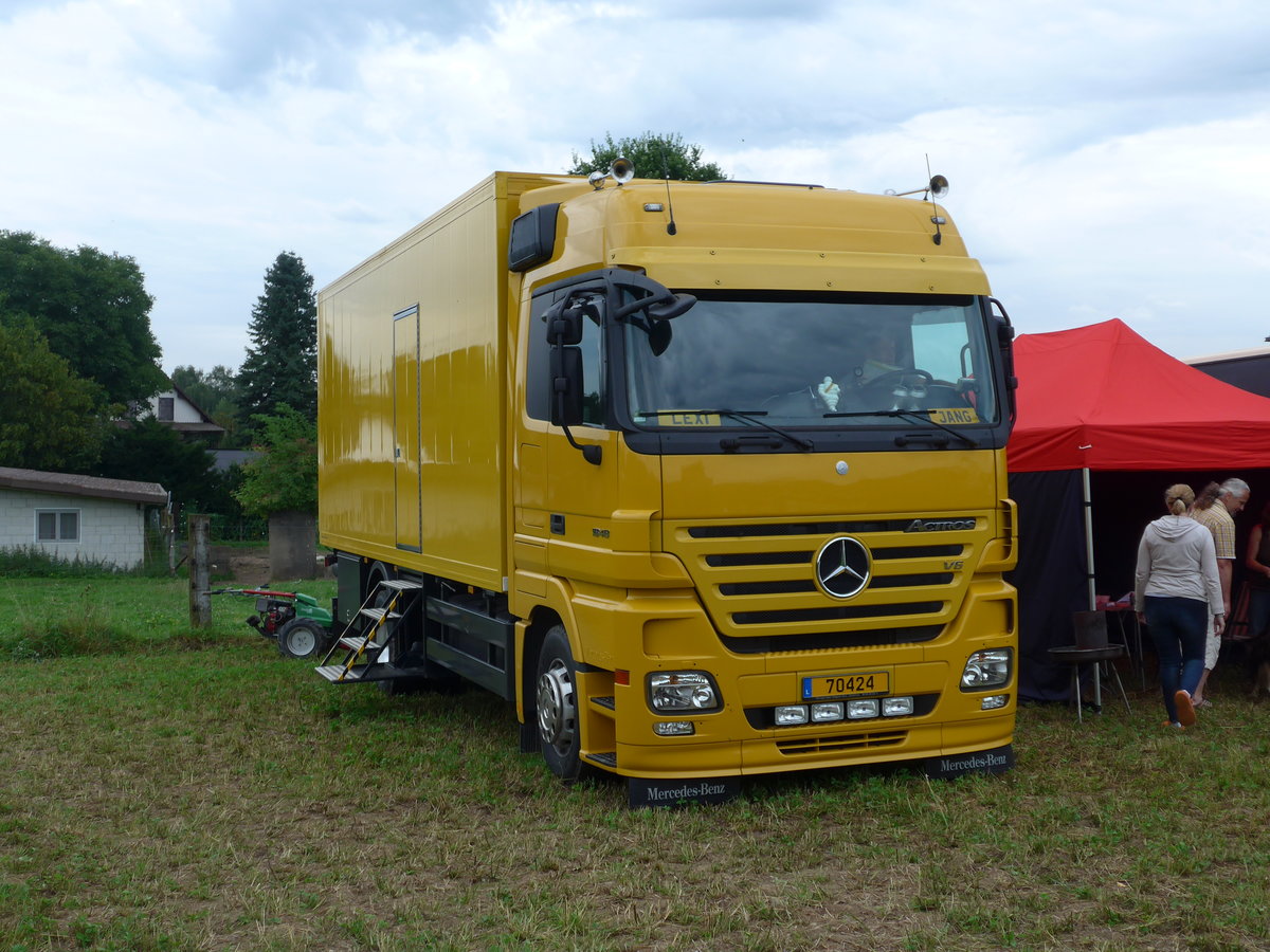 (174'032) - Mercedes - 70'424 - am 20. August 2016 in Bsingen, Bahnhof