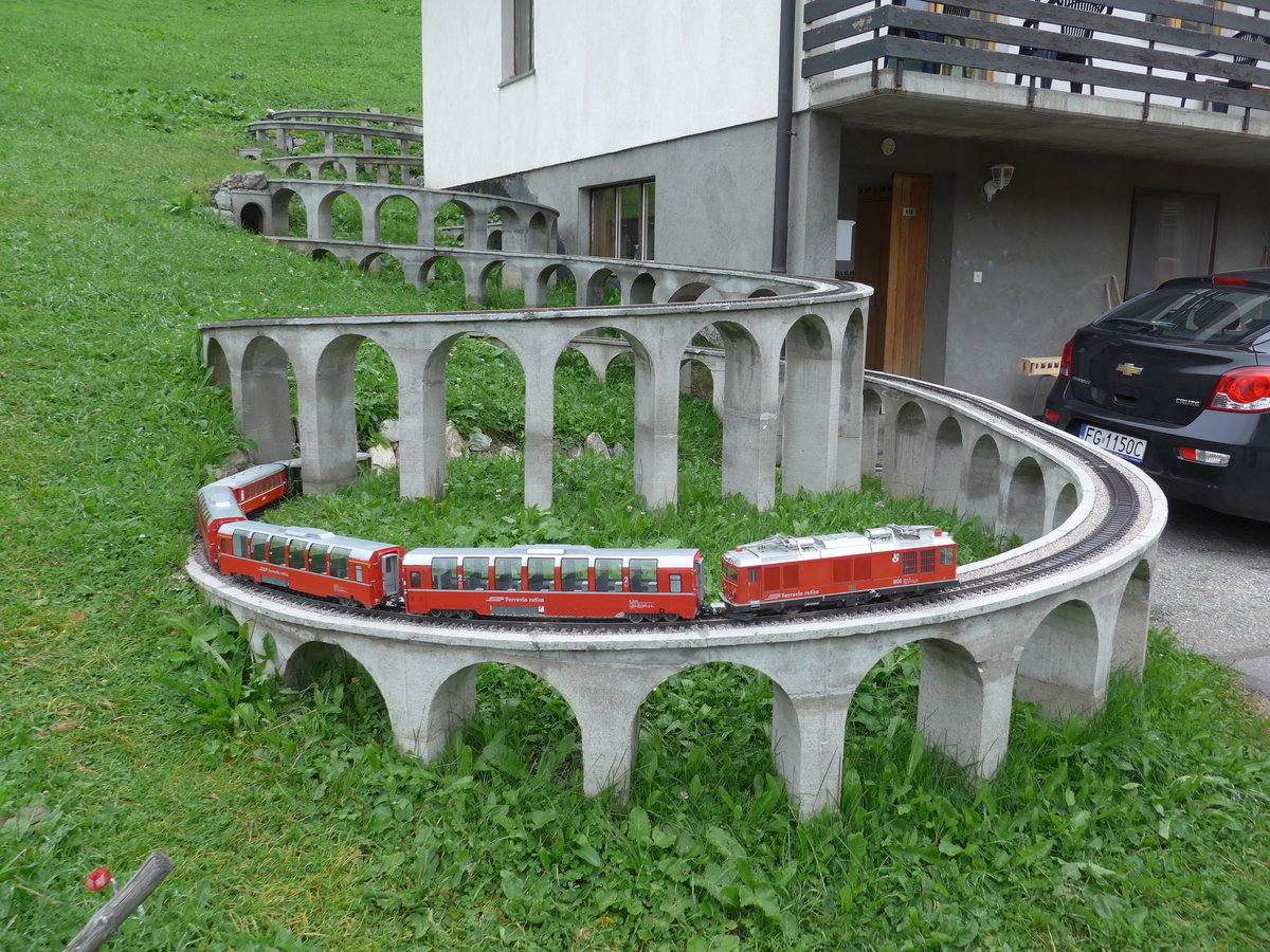 (174'179) - Modelleisenbahnanlage am 21. August 2016 in Am Bach