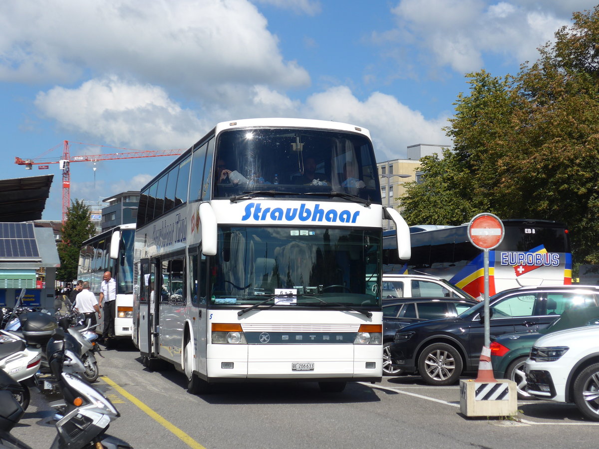 (174'650) - Straubhaar, Thun - Nr. 5/BE 206'633 - Setra am 6. September 2016 in Thun, CarTerminal