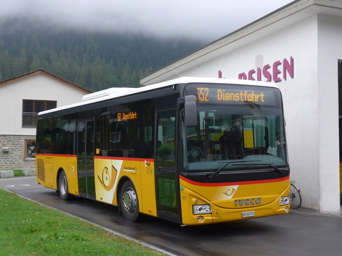 (174'949) - Mark, Andeer - GR 163'711 - Iveco am 18. September 2016 in Andeer, Garage