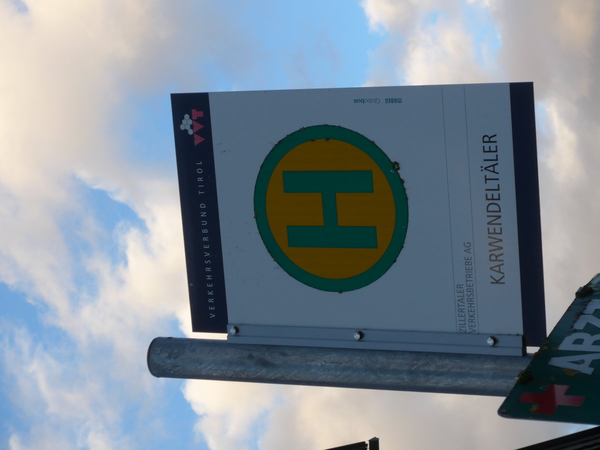 (175'888) - Bus-Haltestelle - Pertisau, Karwendeltler - am 18. Oktober 2016