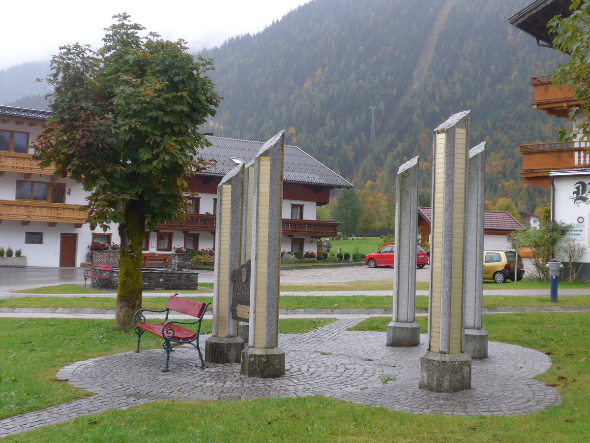 (175'977) - Denkmal fr Achensee Botschafter am 19. Oktober 2016 in Pertisau