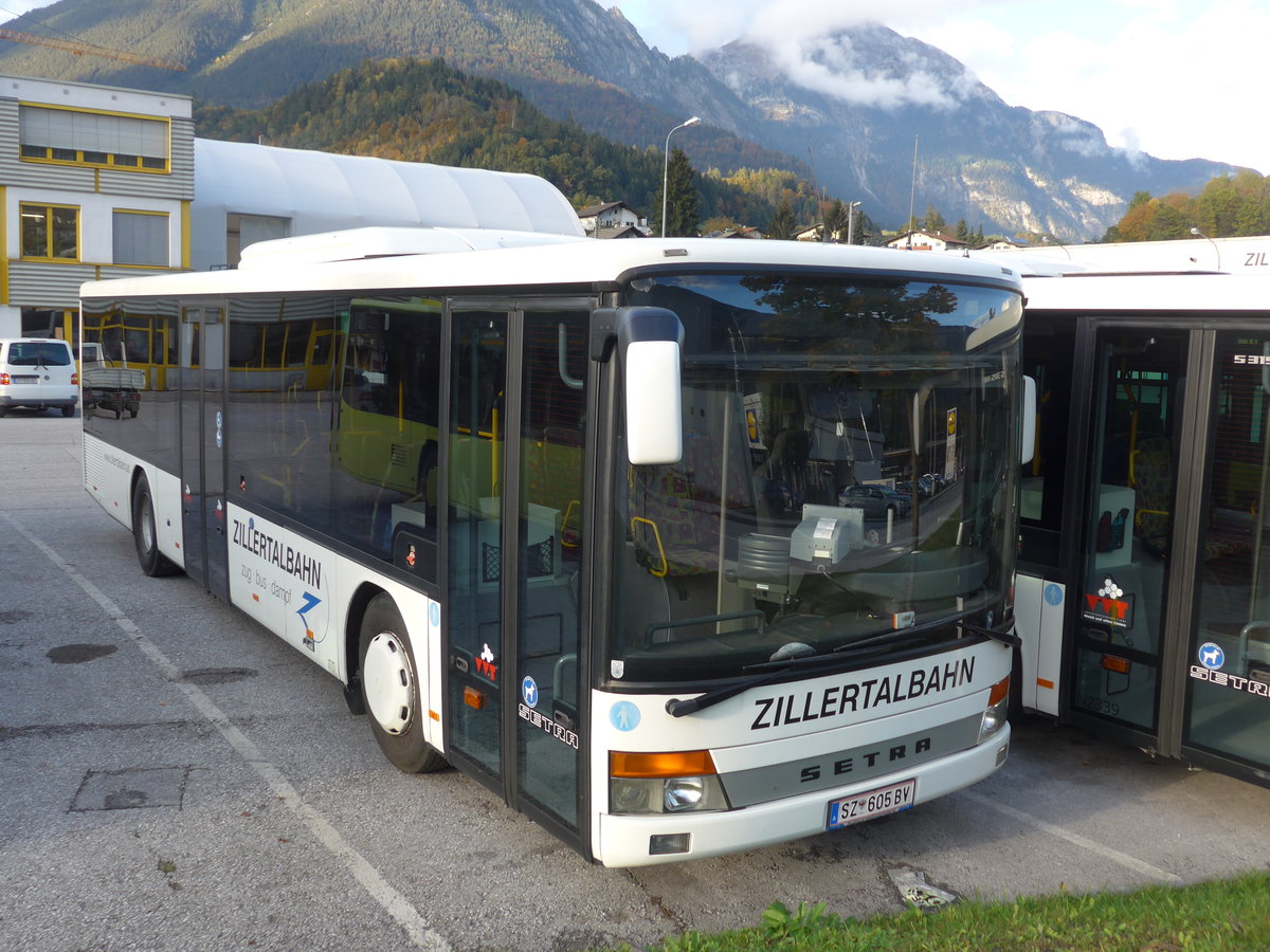 (176'094) - ZVB Jenbach - SZ 605 BV - Setra am 20. Oktober 2016 in Jenbach, Garage