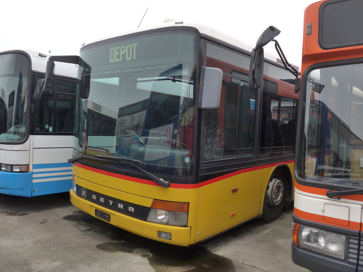 (176'479) - ARCC Aubonne - Setra (ex CarPostal Ouest; ex P 25'301) am 4. November 2016 in Frauenfeld, Langdorfstrasse (Teilaufnahme)