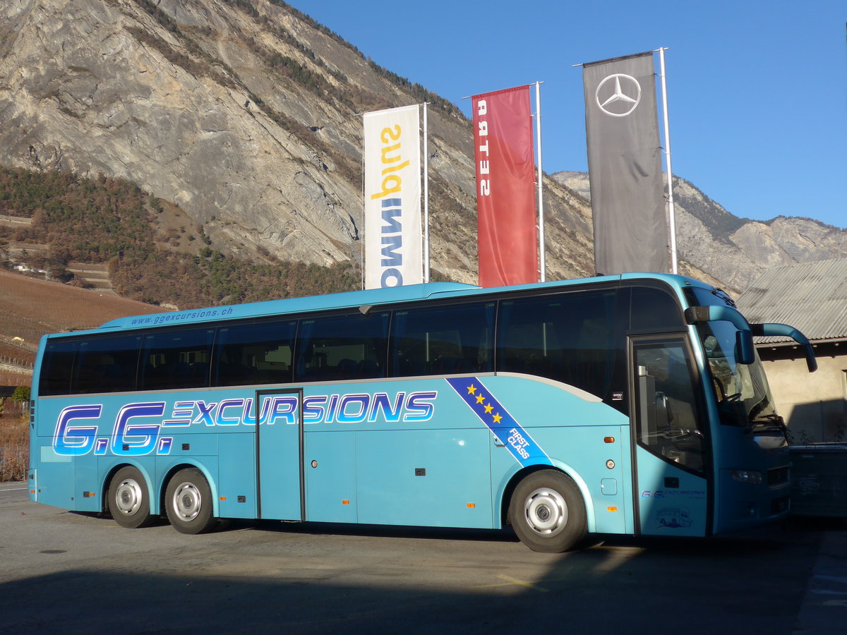 (176'847) - Blaser, Suchy - VD 554'777 - Volvo am 4. Dezember 2016 in Leytron, Garage Buchard