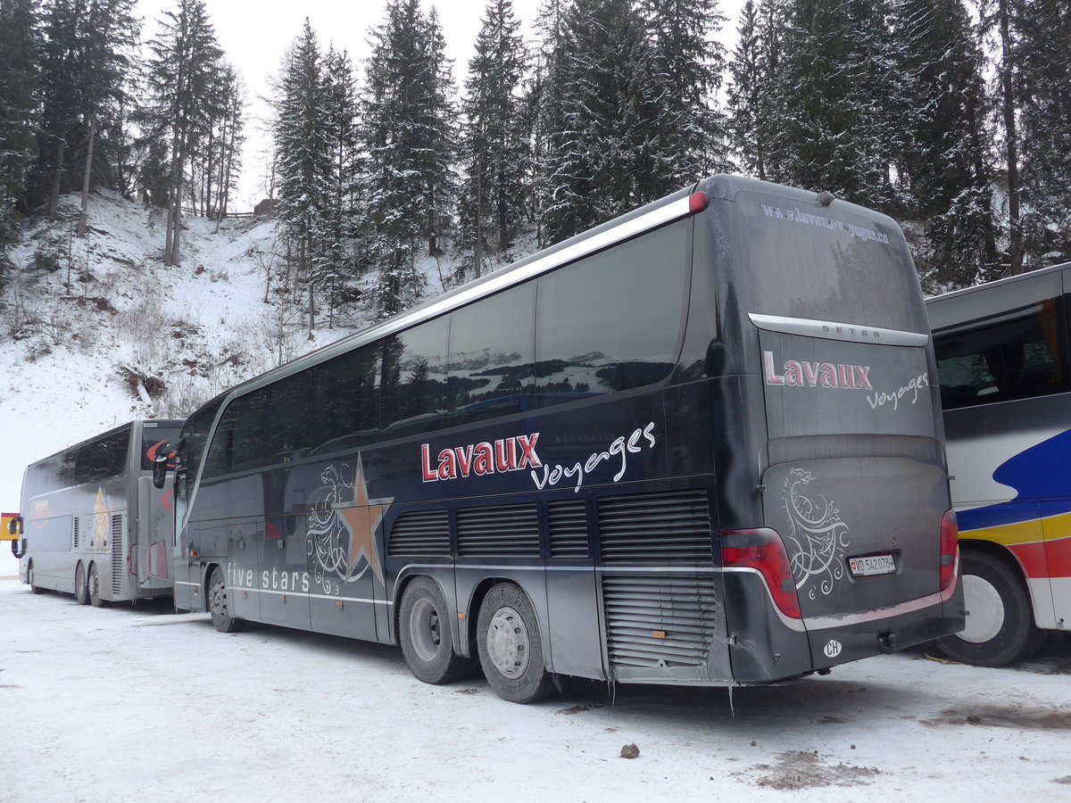 (177'871) - Lavaux Voyages, Oron-le-Chtel - VD 542'078 - Setra am 7. Januar 2017 in Adelboden, ASB