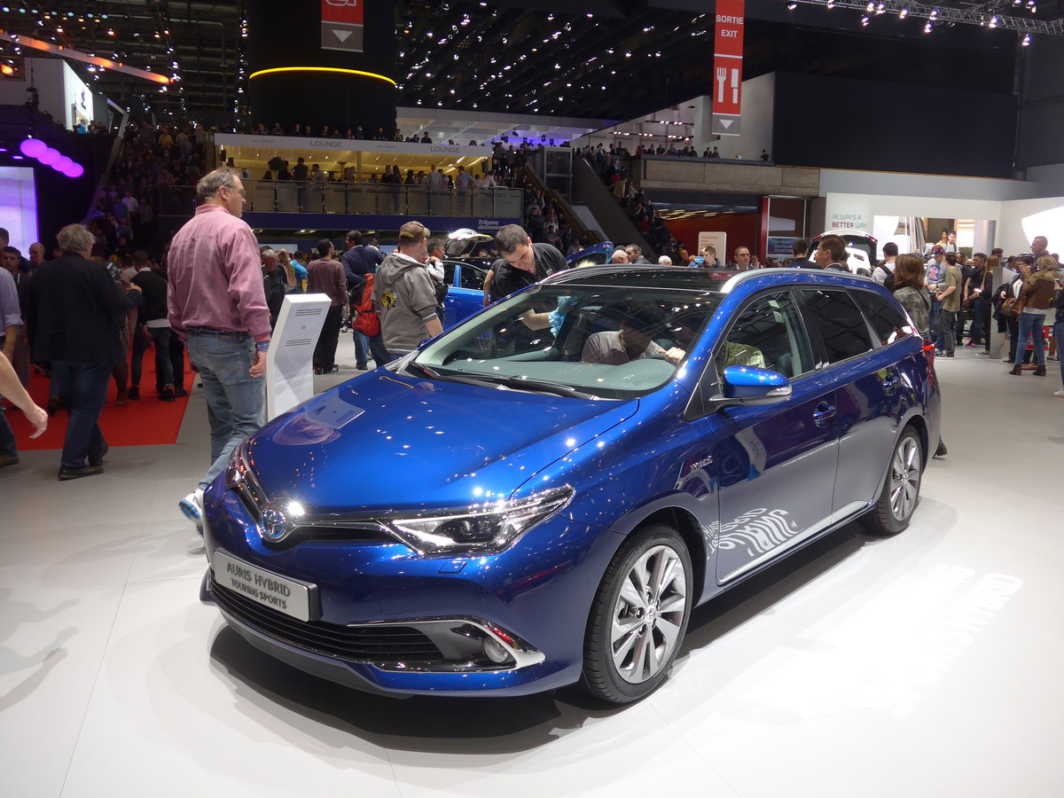 (178'924) - Toyota Autis am 11. Mrz 2017 im Autosalon Genf