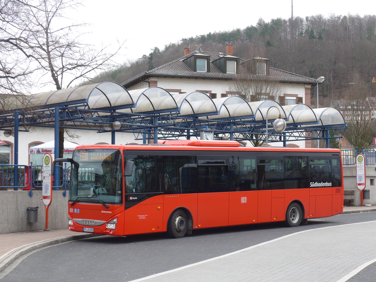 (179'014) - SBG Freiburg - FR-JS 855 - Iveco am 20. Mrz 2017 beim Bahnhof Waldshut