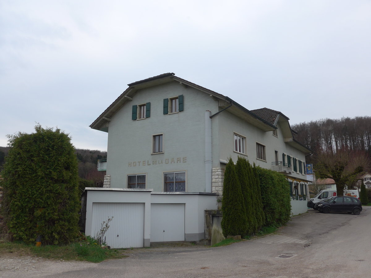 (179'292) - Das Htel de la Gare am 1. April 2017 in Vendlincourt