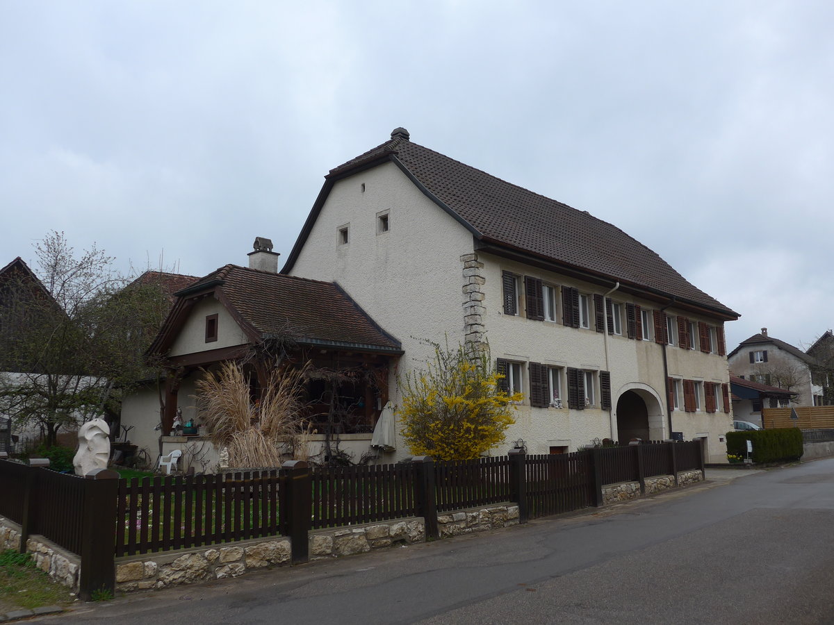(179'352) - Altes Haus am 2. April 2017 in Vendlincourt