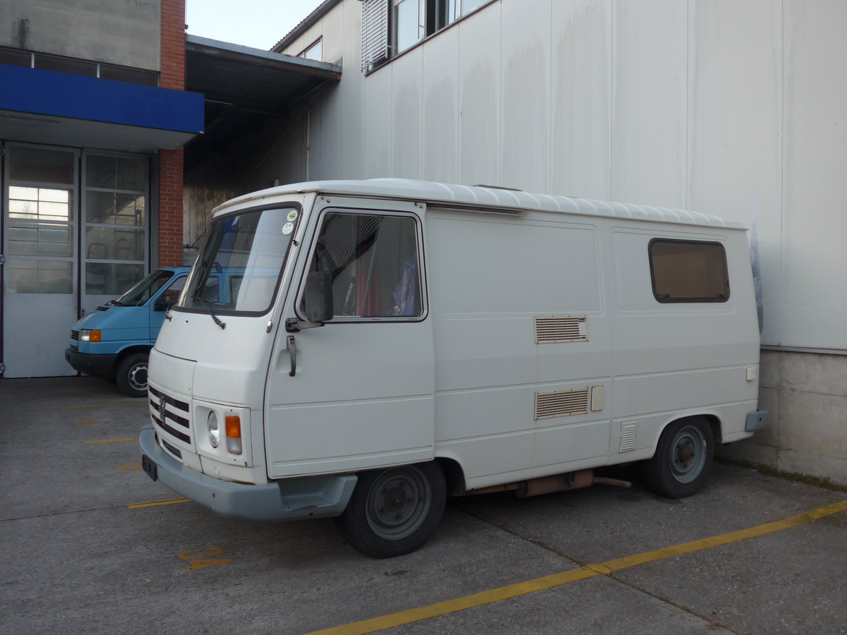 (179'368) - Peugeot-Wohnmobil am 8. April 2017 in Thun, Rosenau