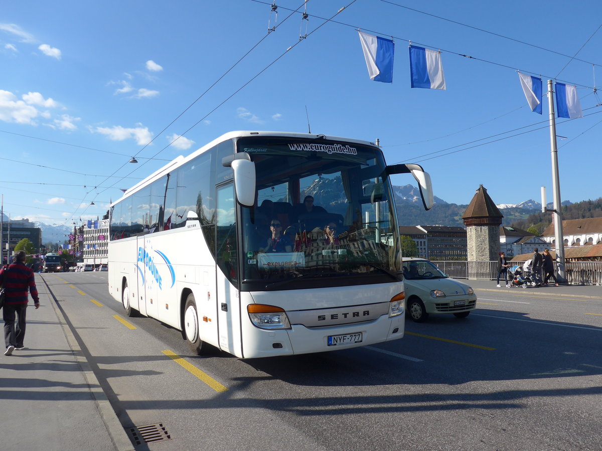 (179'402) - Aus Ungarn: Euroguide, Budapest - NYF-777 - Setra am 10. April 2017 in Luzern, Bahnhofbrcke