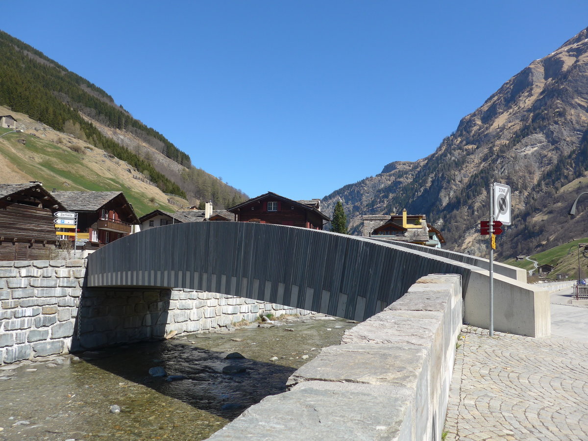 (179'566) - Dorbrcke am 14. April 2017 in Vals