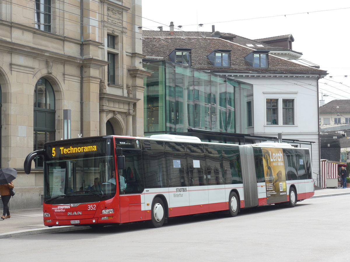 (179'696) - SW Winterthur - Nr. 352/ZH 886'352 - MAN am 17. April 2017 beim Hauptbahnhof Winterthur