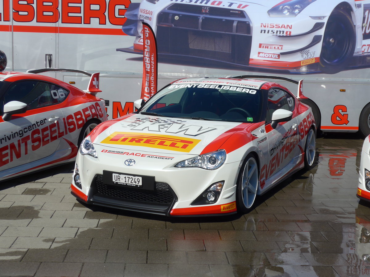 (179'812) - Toyota - Nr. 07/UR 17'249 - am 29. April 2017 in Luzern, Verkehrshaus