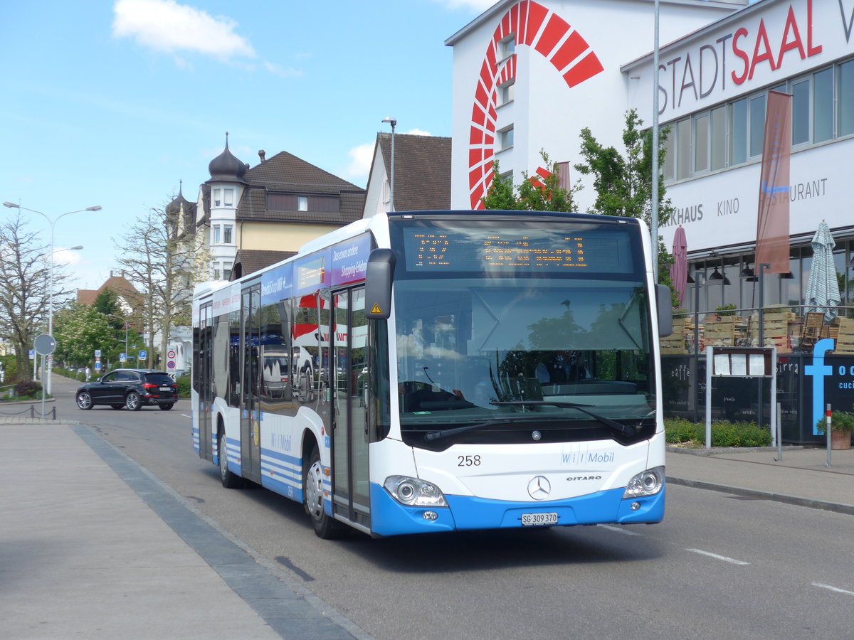 (180'190) - WilMobil, Wil - Nr. 258/SG 309'370 - Mercedes am 21. Mai 2017 beim Bahnhof Wil