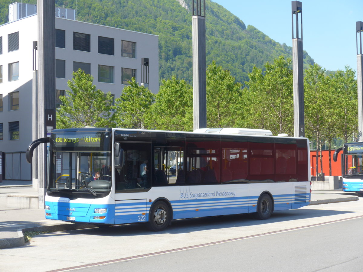 (180'391) - BSW Sargans - Nr. 322/SG 297'509 - MAN/Gppel am 22. Mai 2017 beim Bahnhof Sargans