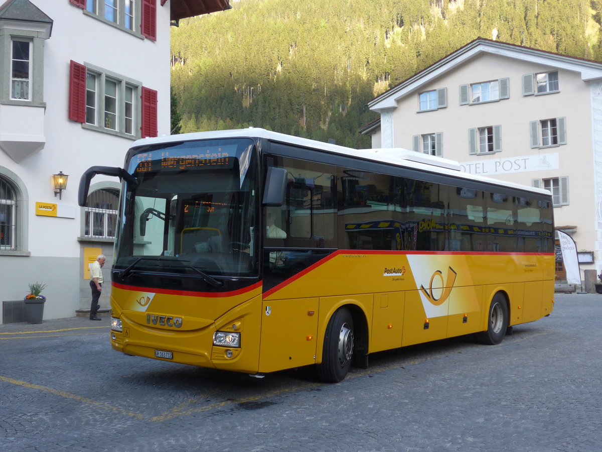 (180'442) - Mark, Andeer - GR 163'712 - Iveco am 22. Mai 2017 in Andeer, Post