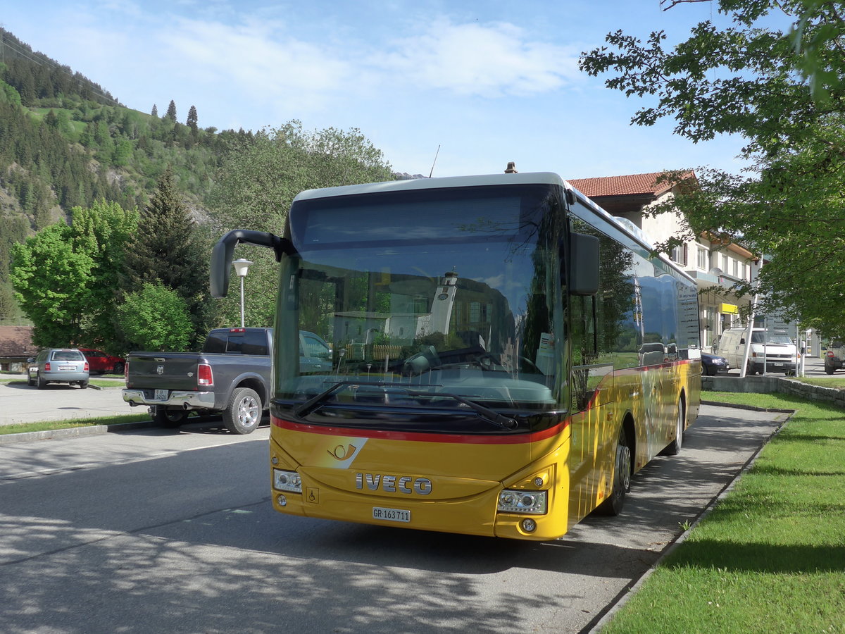 (180'485) - Mark, Andeer - GR 163'711 - Iveco am 23. Mai 2017 in Andeer, Parkplatz