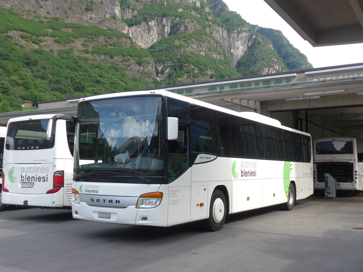 (180'624) - ABl Biasca - Nr. 12/TI 231'012 - Setra am 23. Mai 2017 in Biasca, Garage