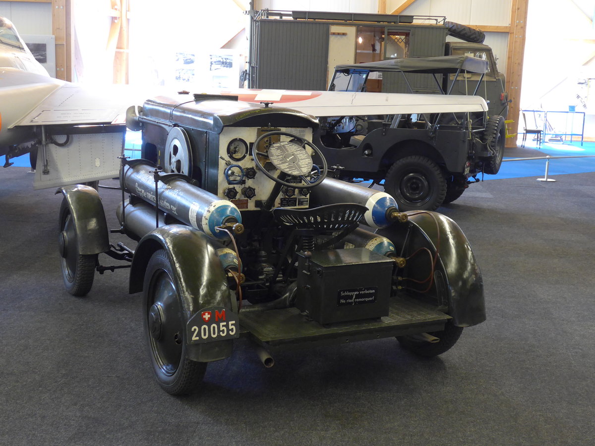 (180'834) - Schweizer Armee - M+20'055 - Burckhardt Sauerstoff Umfllwagen am 27. Mai 2017 in Dbendorf, Fliegermuseum