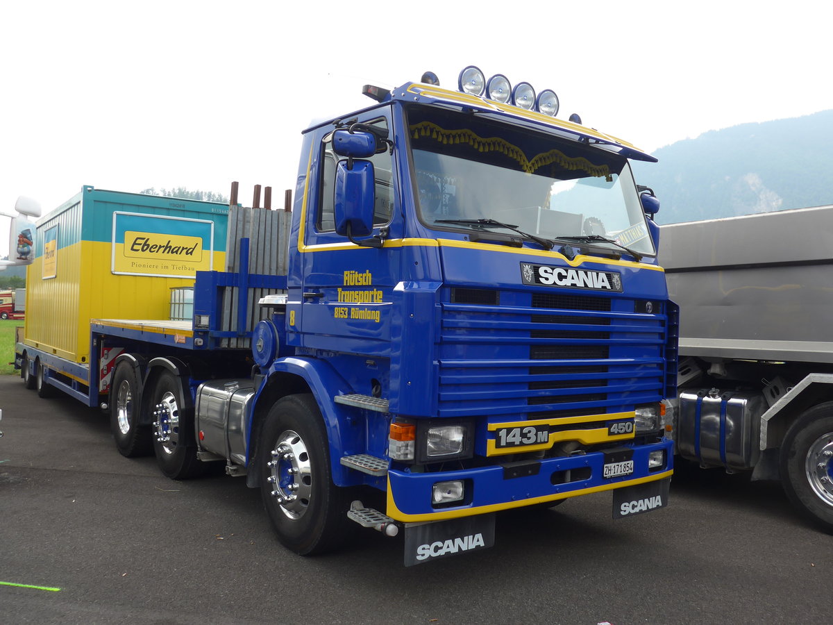 (181'470) - Fltsch, Rmlang - Nr. 8/ZH 171'854 - Scania am 24. Juni 2017 in Interlaken, Flugplatz