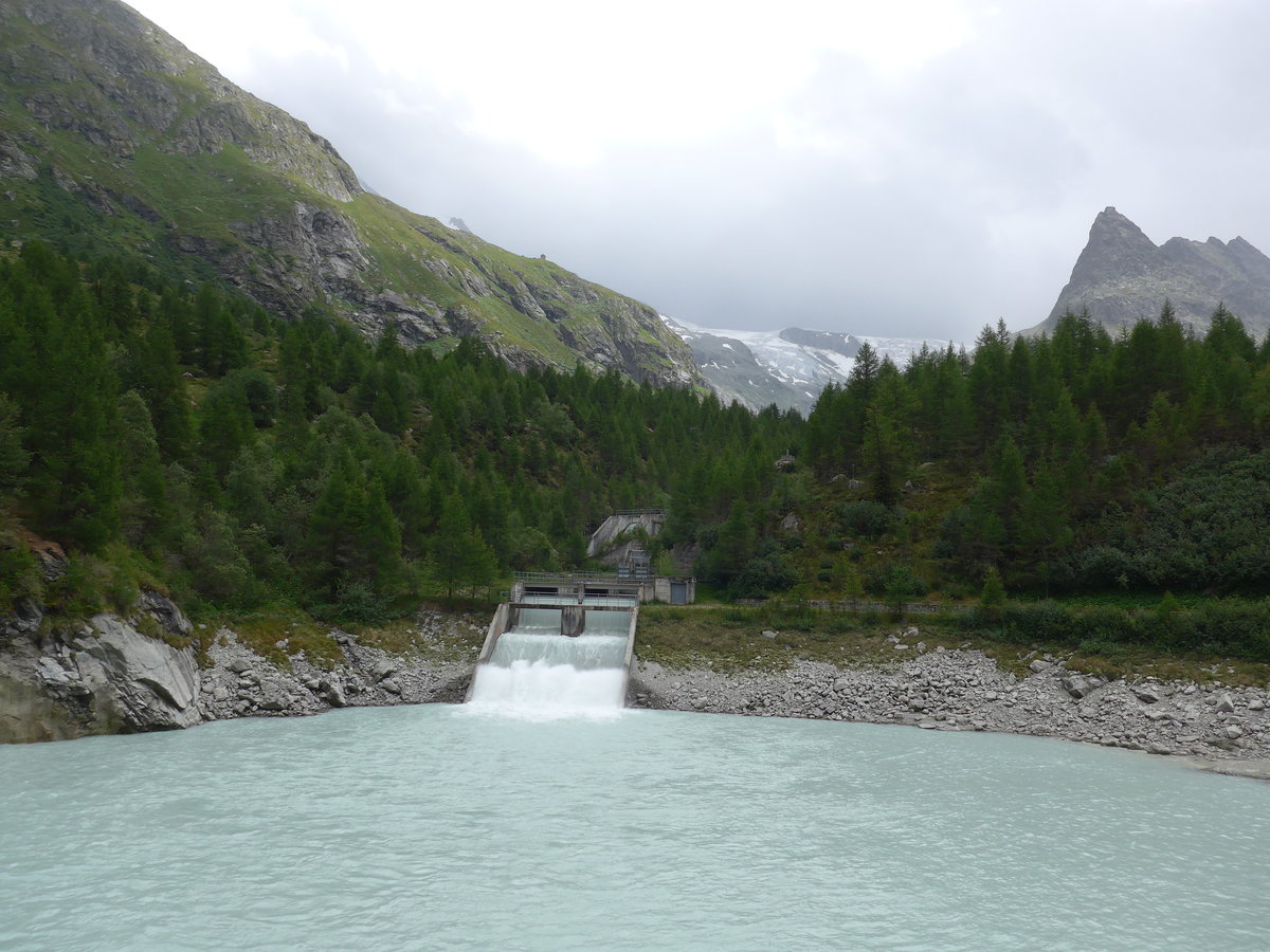 (181'843) - Der Stausee am 9. Juli 2017 in Ferpcle